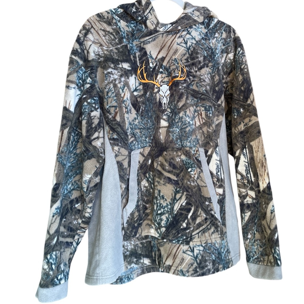 Camouflage mens xl hoodie with skull graphic